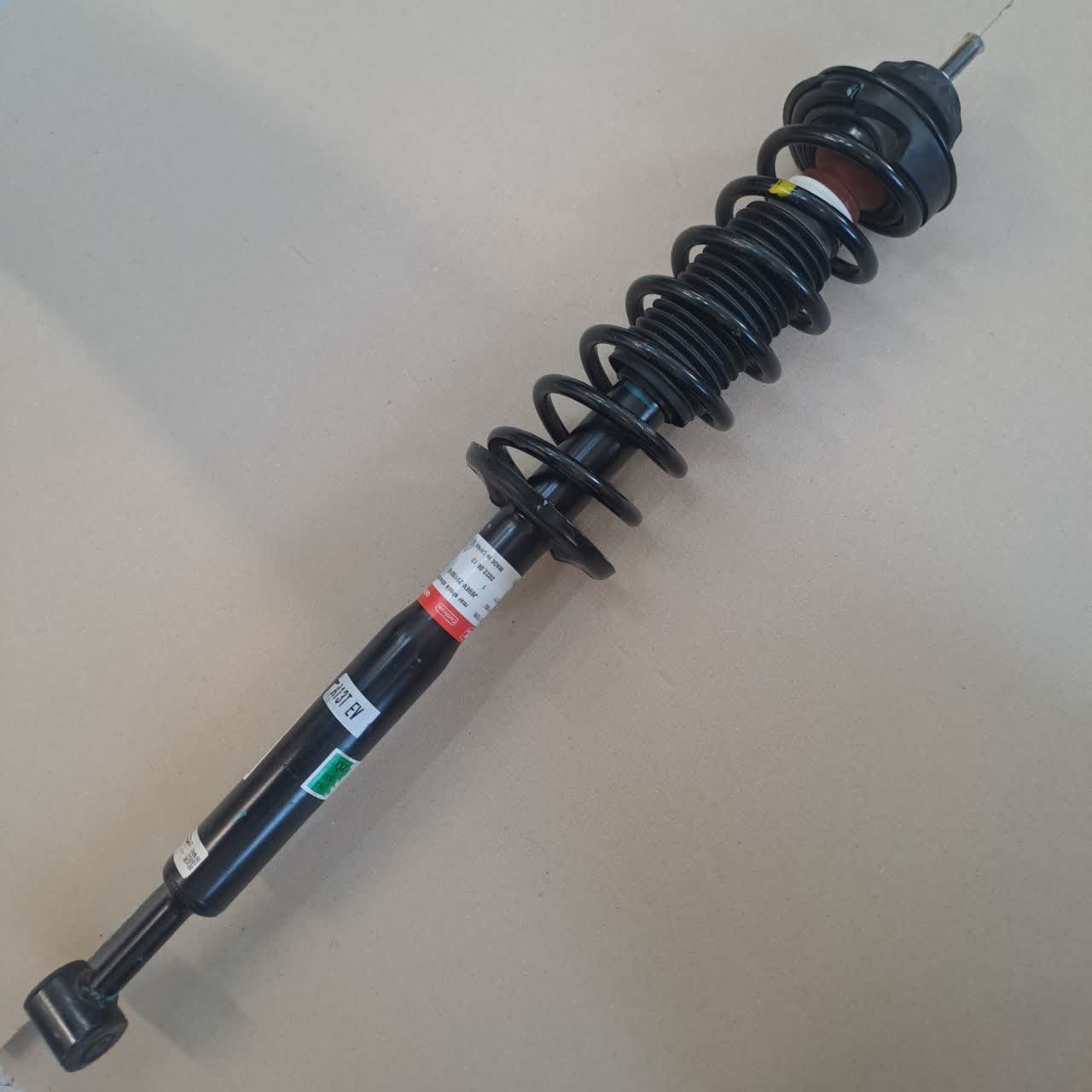 مجموعه کامل کمک فنر و فنر و متعلقات عقب ام وی ام X22 چپ و راست